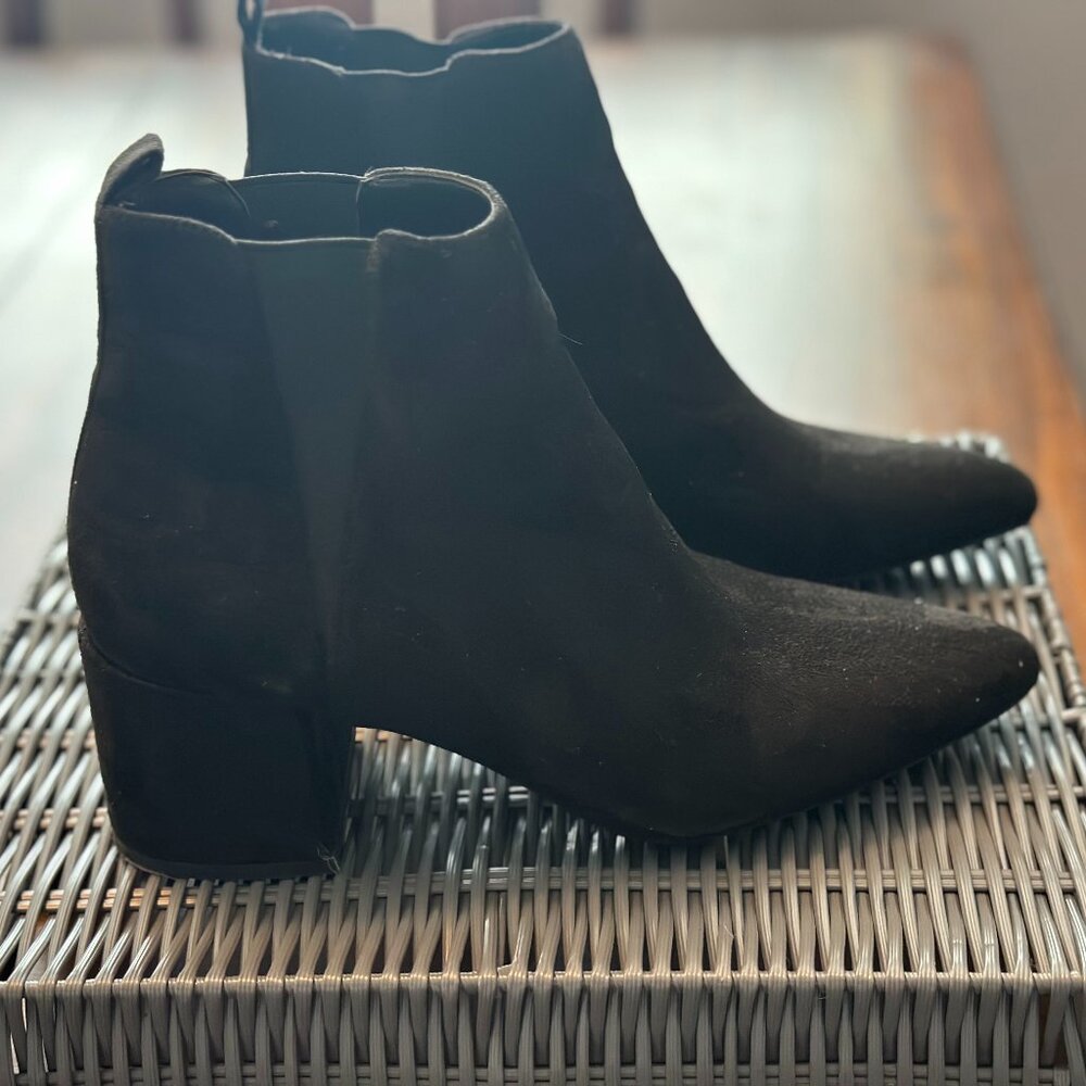 Aerosoles Magnus Sued Women's Booties